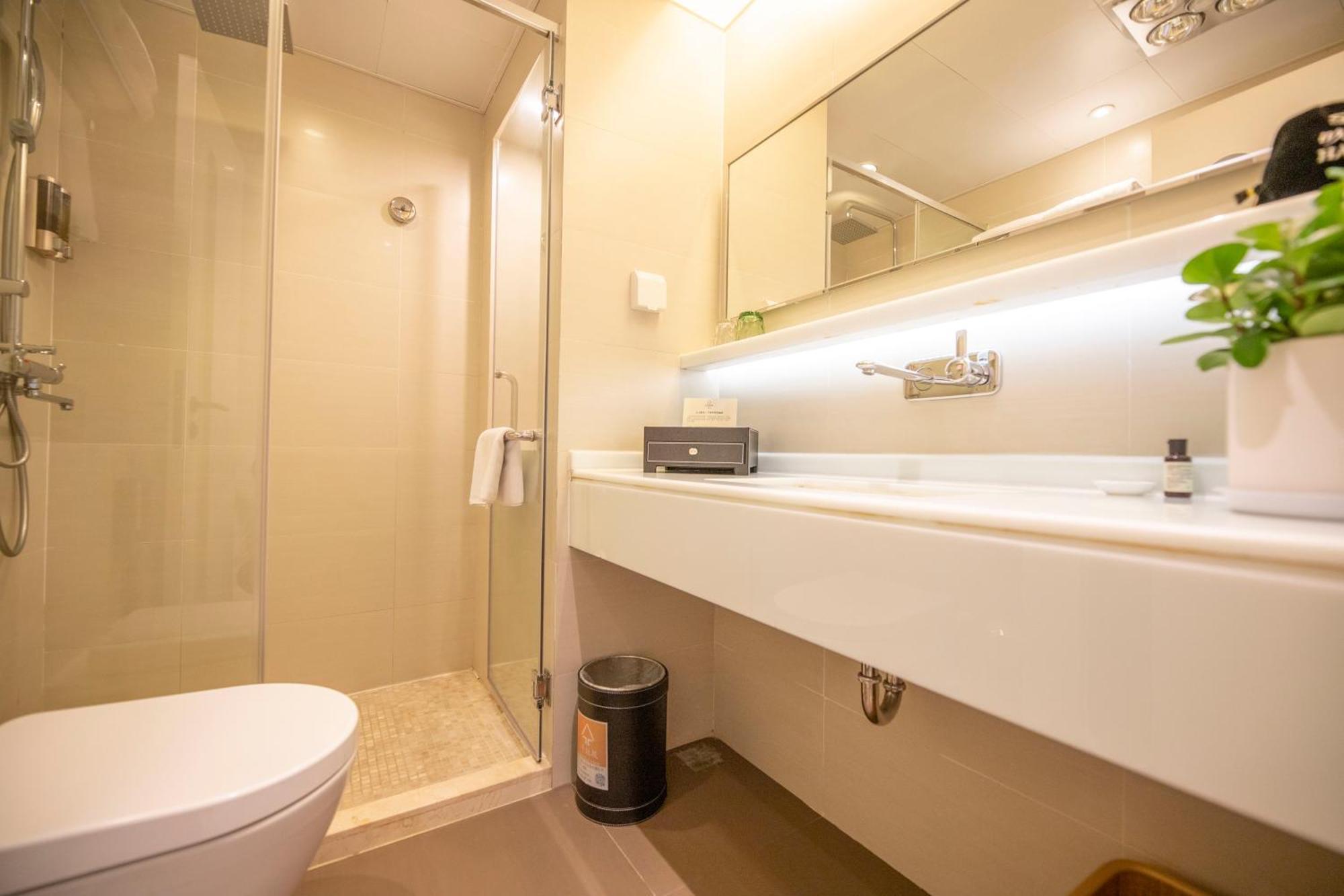 Starr Aparthotel 4*